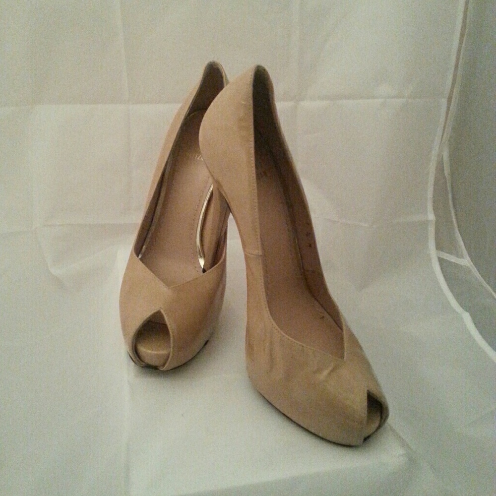 Stuart Weitzman Victoria Adobe Aniline